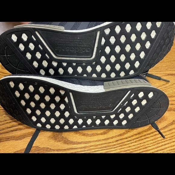 Adidas Men’s Size 13 NMD R1, Carbon Cargo - Picture 4 of 6